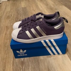 NWT adidas superstars